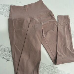 Beyond yoga caught in the midi legging. Size small